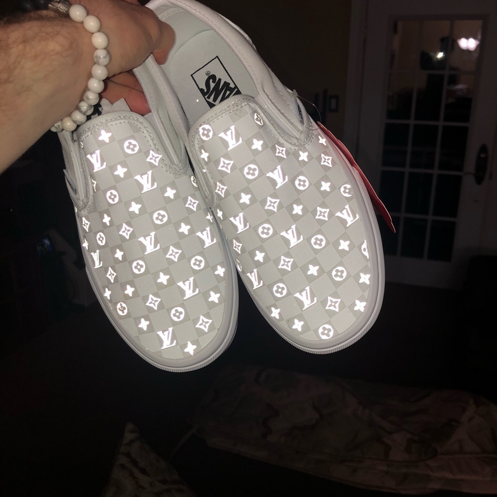 Custom Vans - image 1